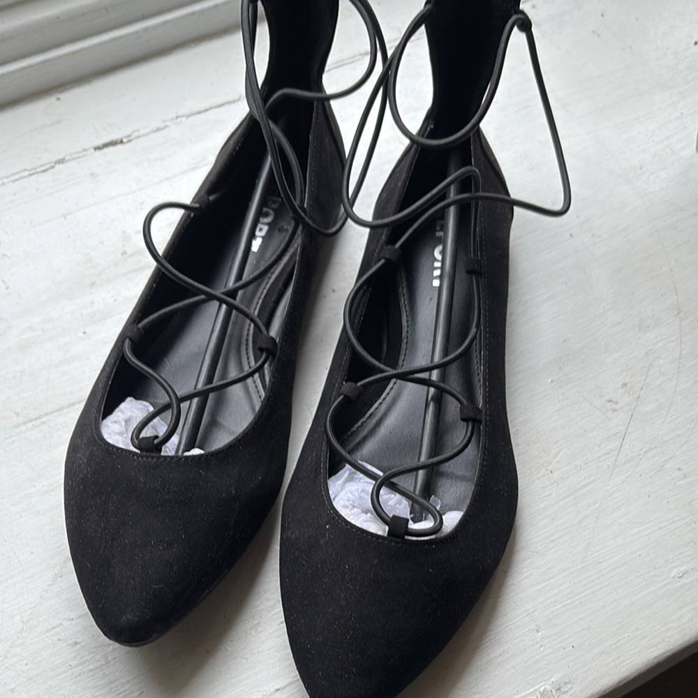 Black Ballet Flats with Suede Finish and Crisscross Lacing